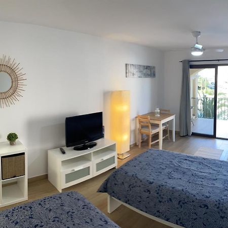 Castle Harbour Los Cristianos Beautiful Studio With Pool View Apartment Exterior foto