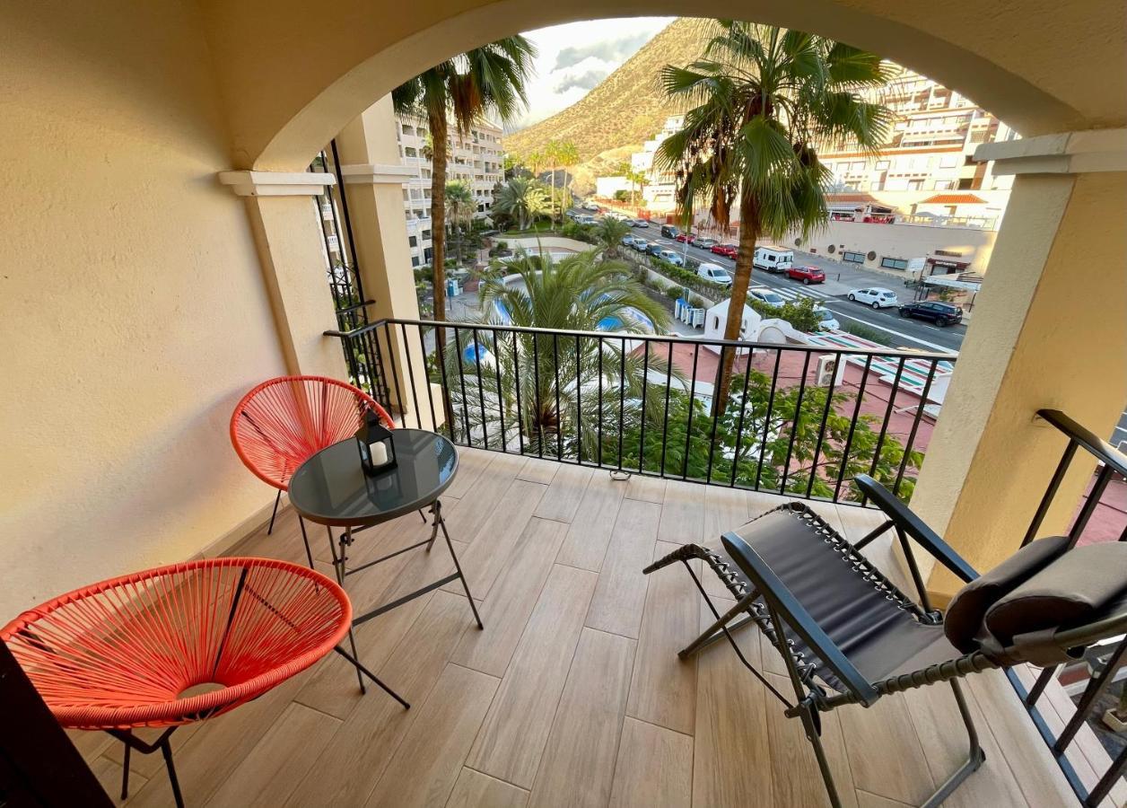 Castle Harbour Los Cristianos Beautiful Studio With Pool View Apartment Exterior foto